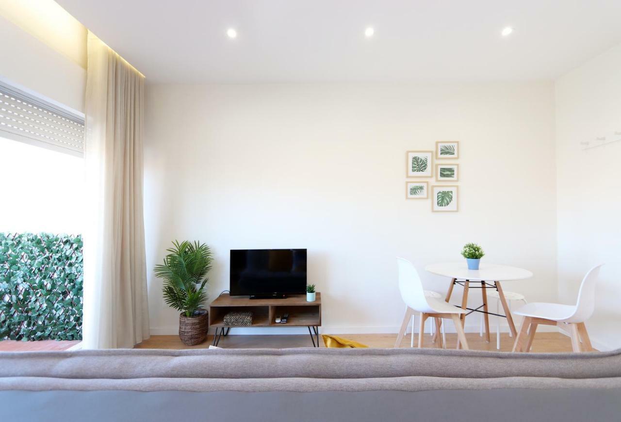 Hm - Living Batalha Square 1